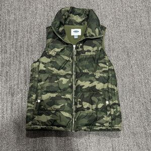 Women’s Old Navy Green Camouflage Puffer Vest Sz S